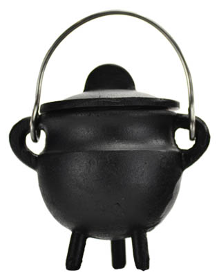 Plain cast iron cauldron  w/ lid 2 3/4″